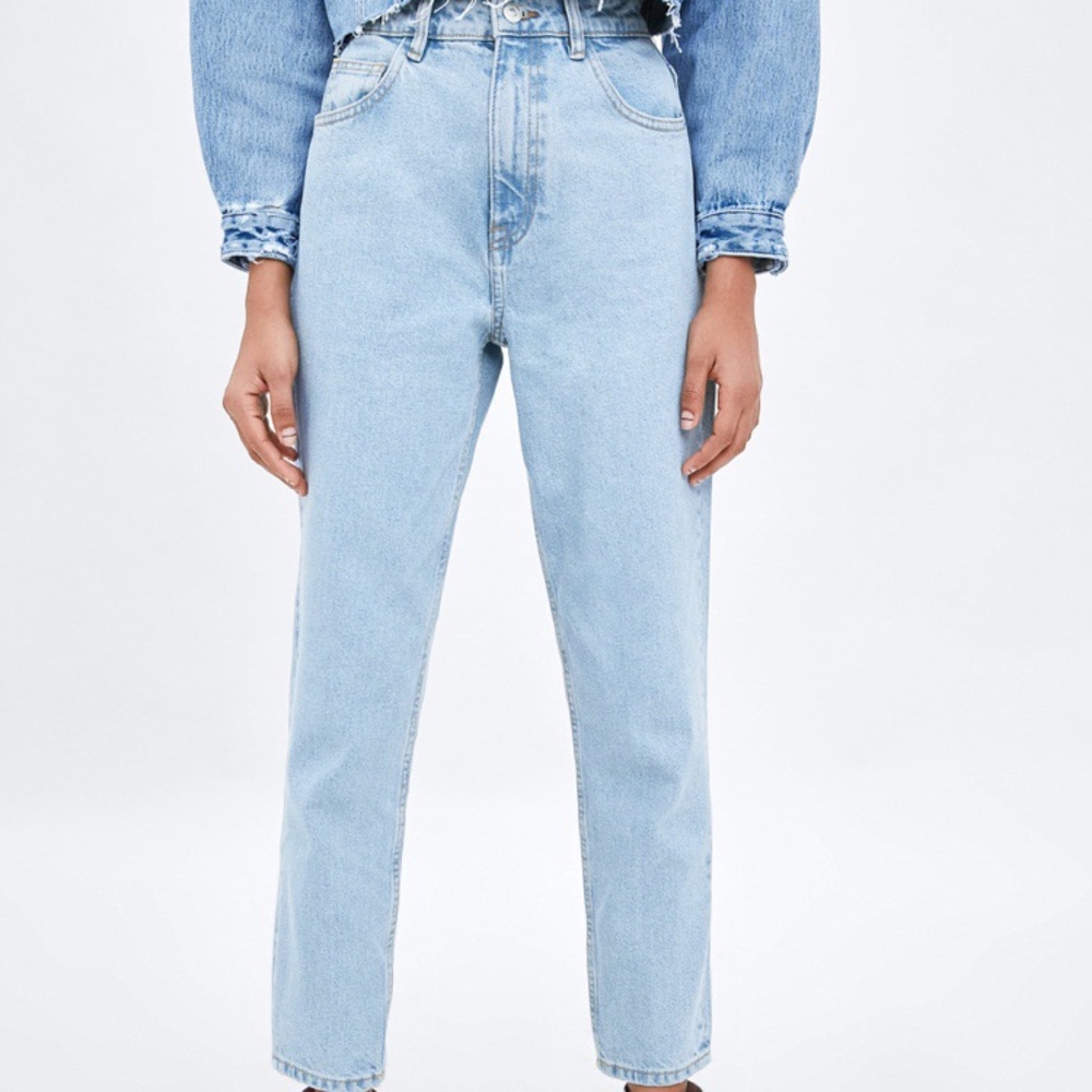 Zara mom fit jeans light blue size 24